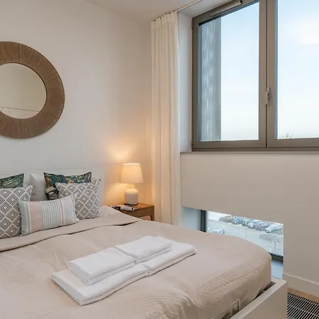 Rent Like - Mlyn Maria Iii